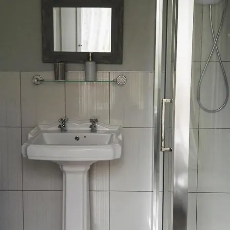 Nocleg ze śniadaniem Oakdale Manor *